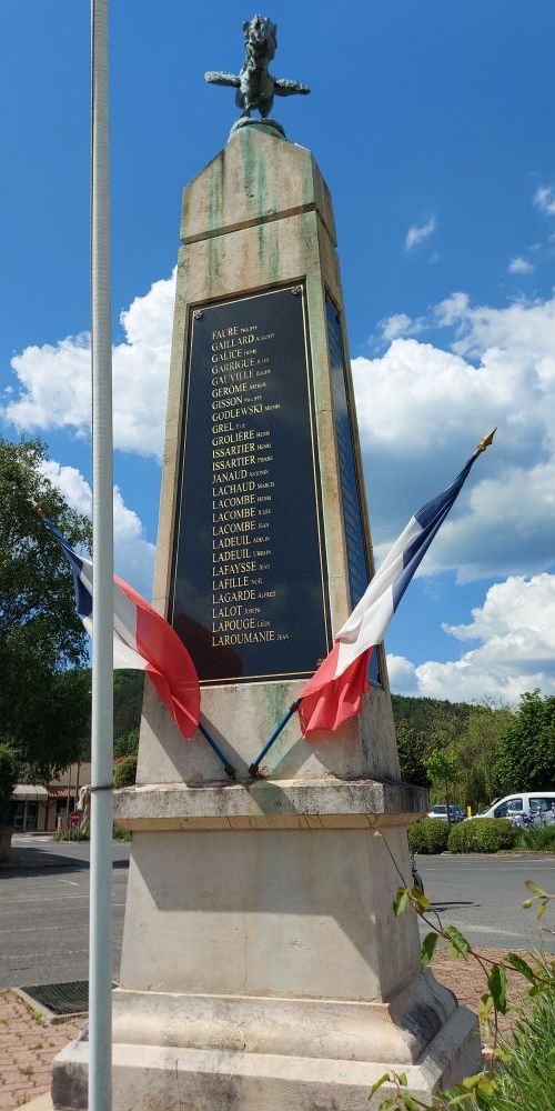 War Memorial Le Bugue #5