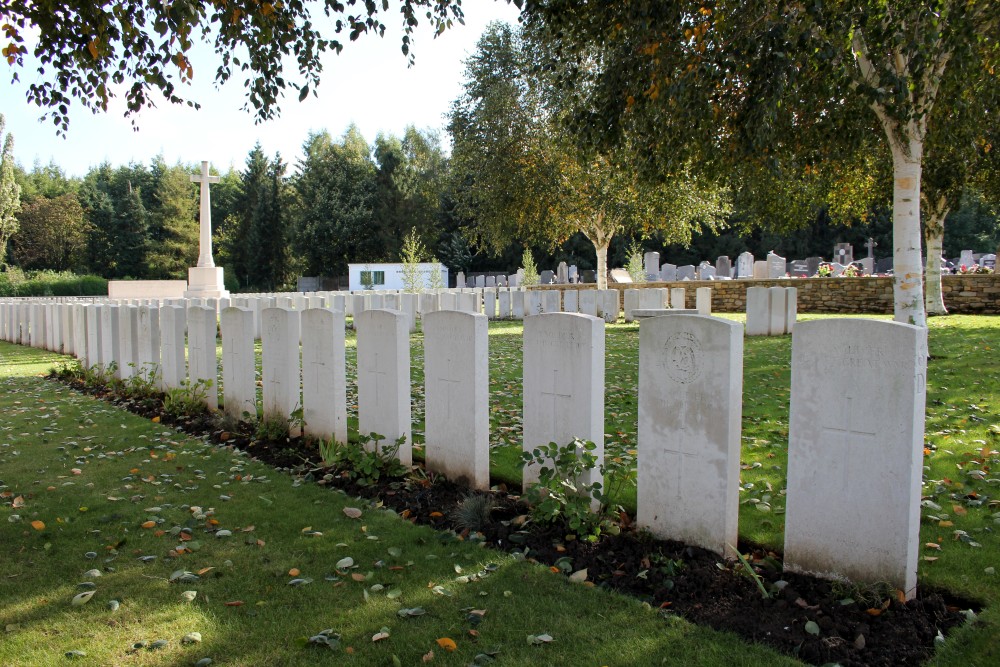 Commonwealth War Graves Bully-les-Mines British Extension #3