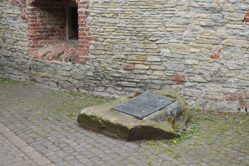 Memorial Zwinger #1