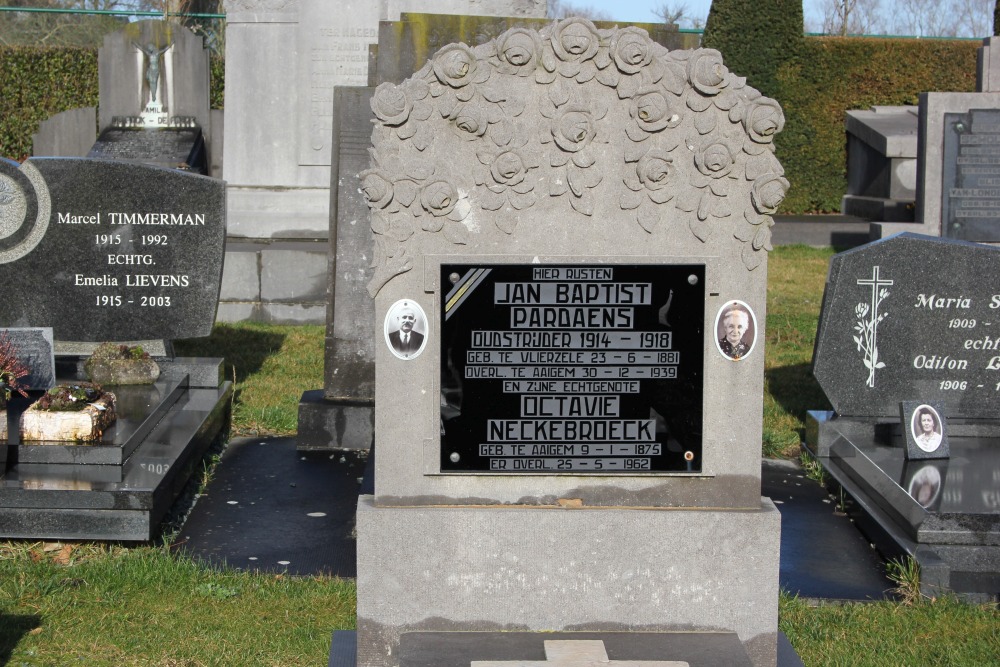 Belgian Graves Veterans Aaigem