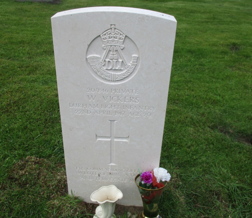 Commonwealth War Grave St. Peter in the Forest Churchyard