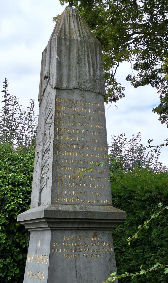 Monument World War One Longpré les Amiens #4