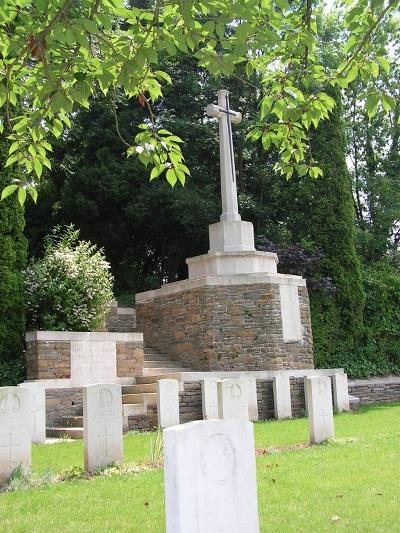Commonwealth War Graves Templeux-le-Guerard Extension