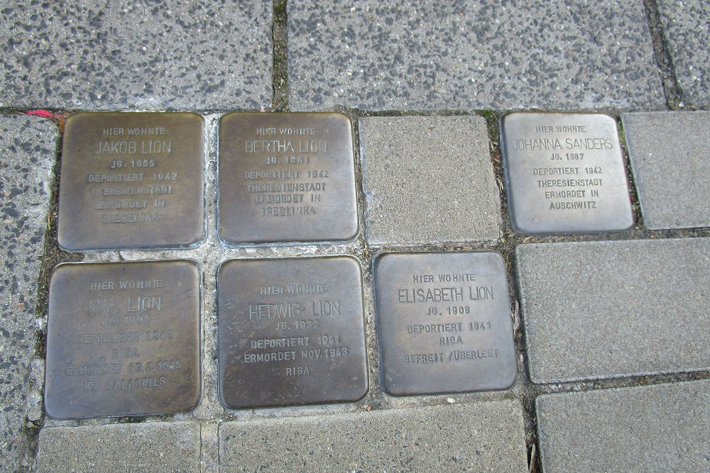 Stolpersteine Fhrstrae 10-12