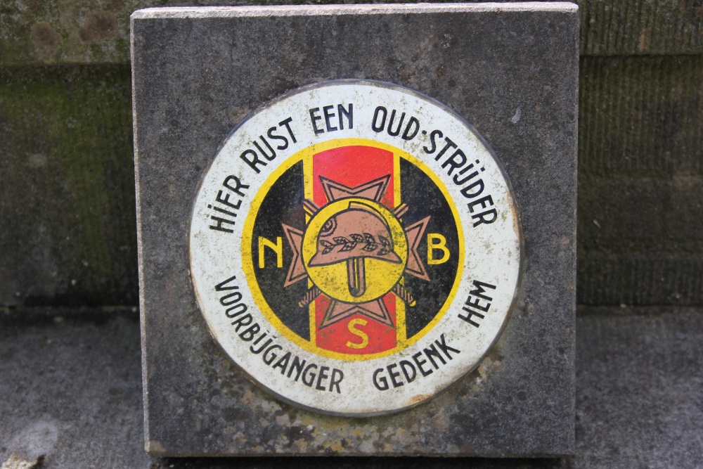 Belgian Graves Veterans Diksmuide #2
