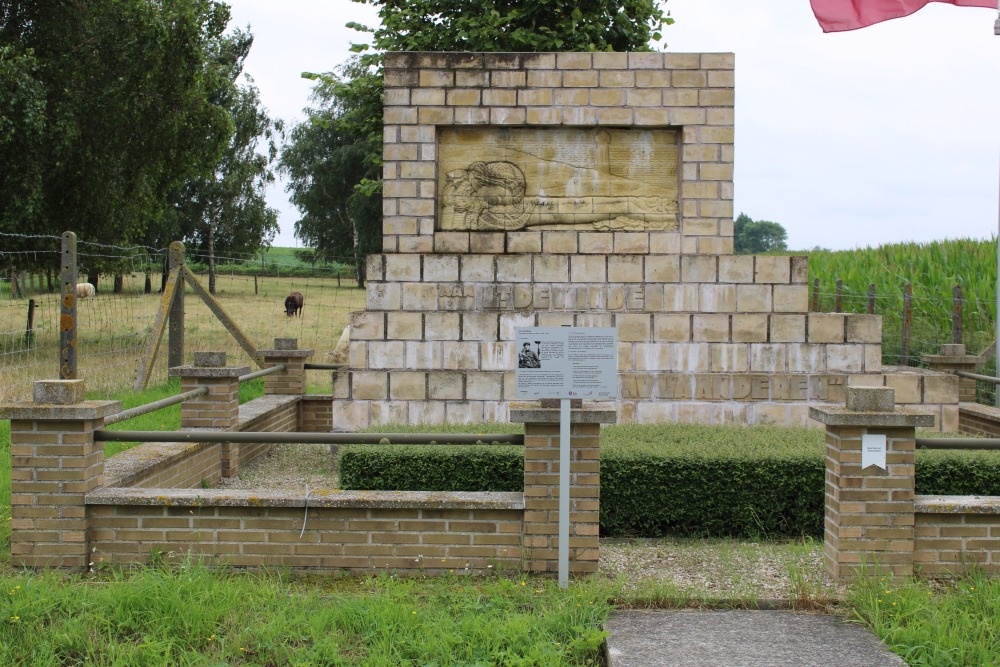 Monument Luitenant Juul De Winde #2