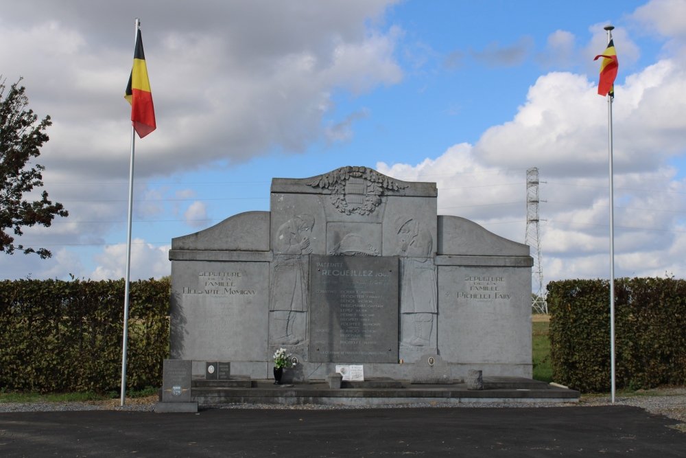 Oorlogsmonument Begraafplaats Trivières #1