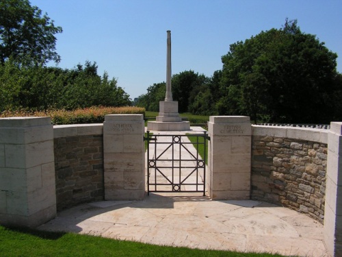 Commonwealth War Cemetery Acheux