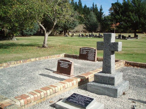 Commonwealth War Graves South Malvern Cemetery #1