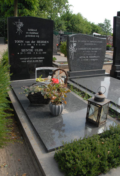 Grave Civilian Casualty Roman Catholic Cemetery Oss