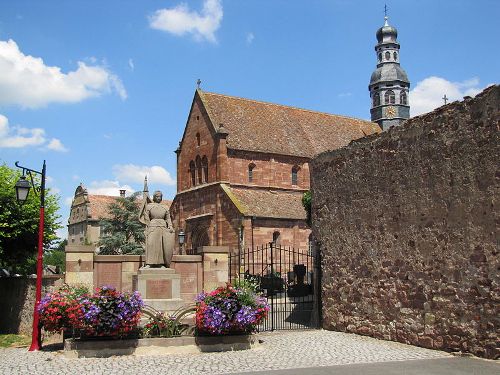 War Memorial Altorf #1