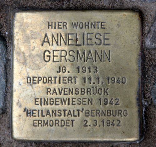 Stolpersteine Goltzstrae 42 #1