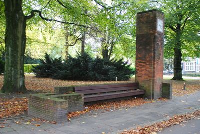 Bulletholes in Bench Oranje-Parc Dordrecht