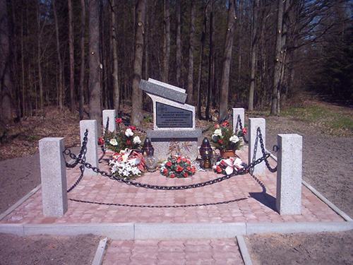 Monument Bierwiaczonek Boleslaw #1