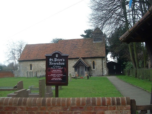 Oorlogsgraven van het Gemenebest St Peter Churchyard