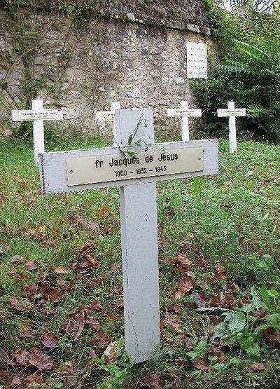 Grave and Plaque Pre Jacques de Jsus