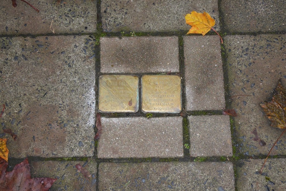 Stolpersteine Kirchstrae 27