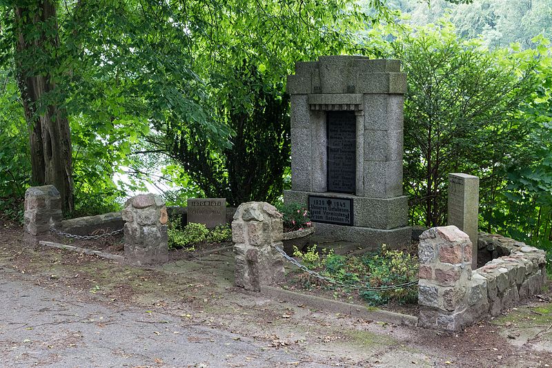 Oorlogsmonument Lasbek-Gut