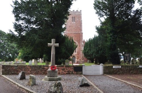 Oorlogsmonument Powderham #1