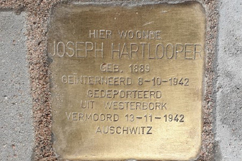 Stolpersteine Waalstraat 77