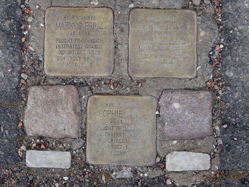 Stolpersteine Mohrenstrae 2