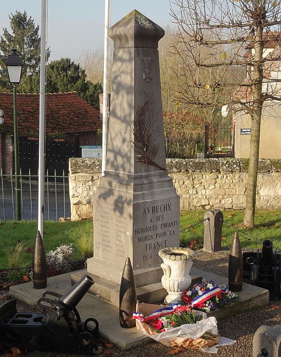 War Memorial Avrechy #1