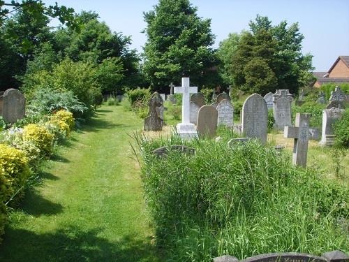 Commonwealth War Graves All Saints Churchyard