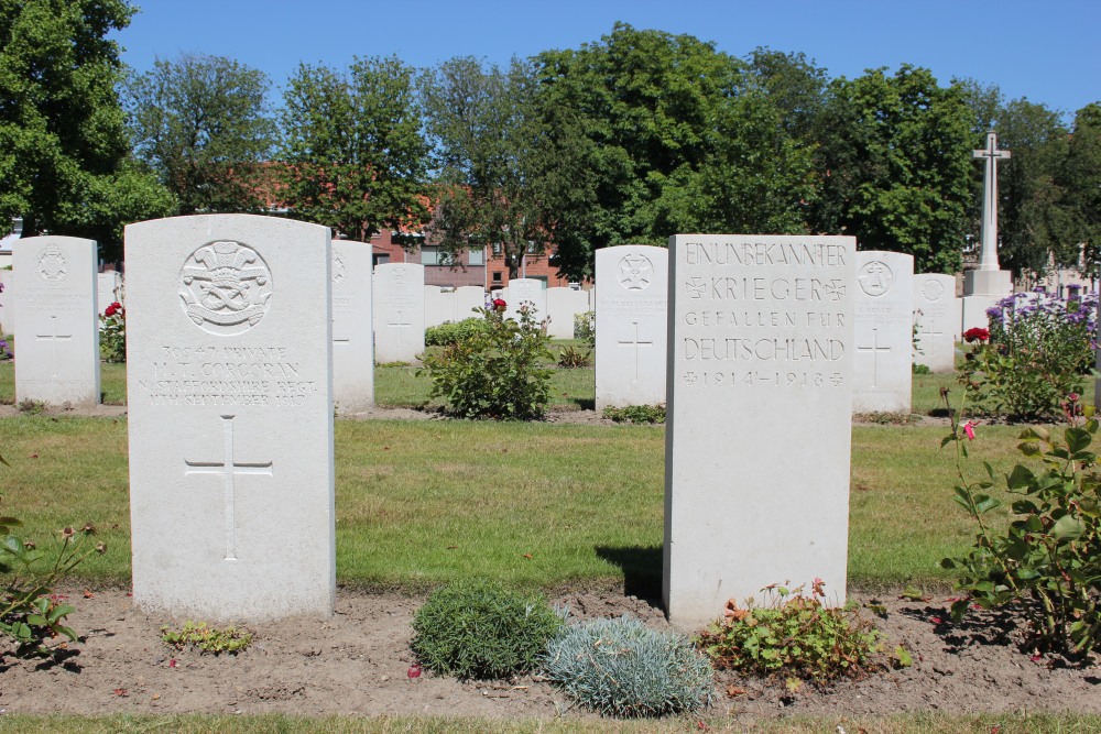 Commonwealth War Cemetery Ypres Reservoir #5