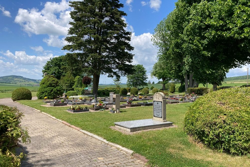 Duits Oorlogsgraf Friedhof Dielmissen #5