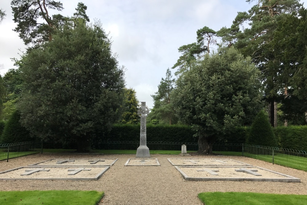 Commonwealth War Grave Kilkenny Castle Private Burial Ground