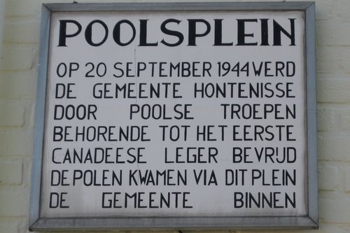 Monument Poolsplein Kloosterzande #4