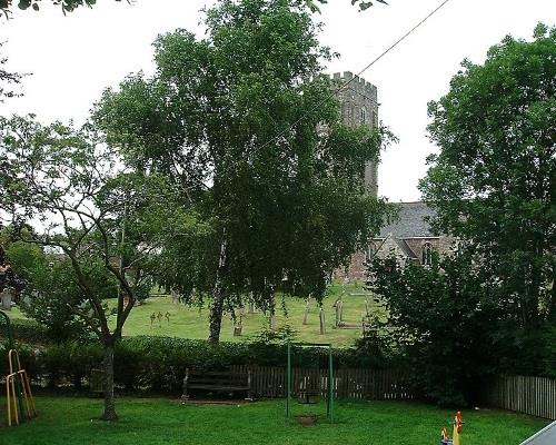 Oorlogsgraven van het Gemenebest St. Swithin Churchyard #1