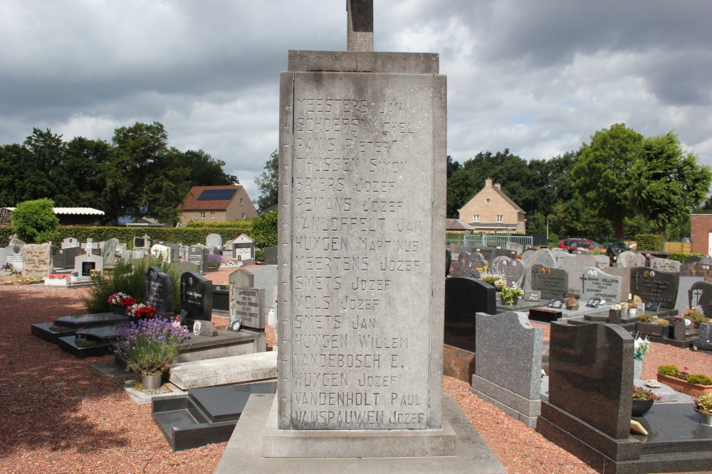 War Memorial Old Cemetery Beverst #4