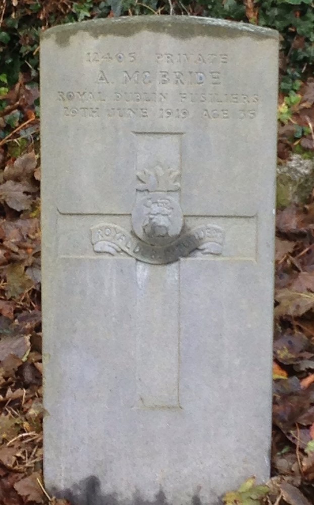 Commonwealth War Graves Monasteroris Old Graveyard