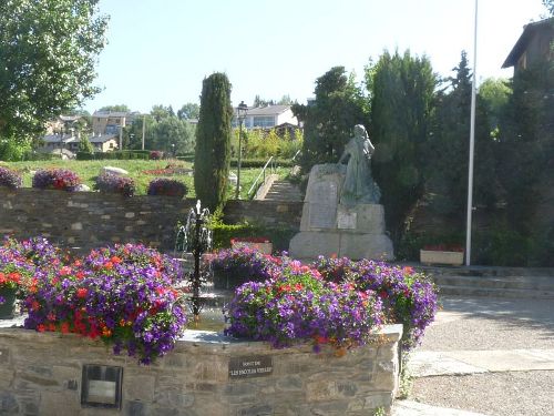 Oorlogsmonument Ossja