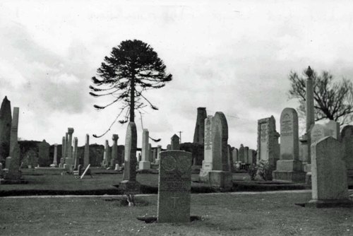 Commonwealth War Graves Newhills Old Chuchyard #1