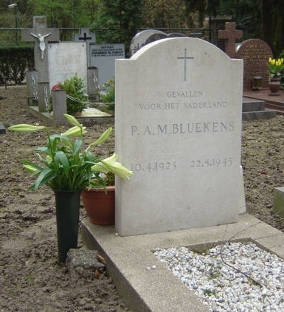 Dutch War Graves Roman Catholic Cemetery Soesterberg #2