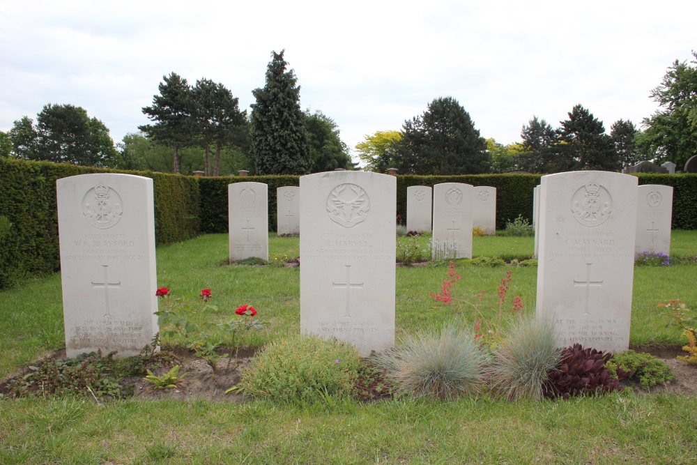 Commonwealth War Graves Hasselt #4