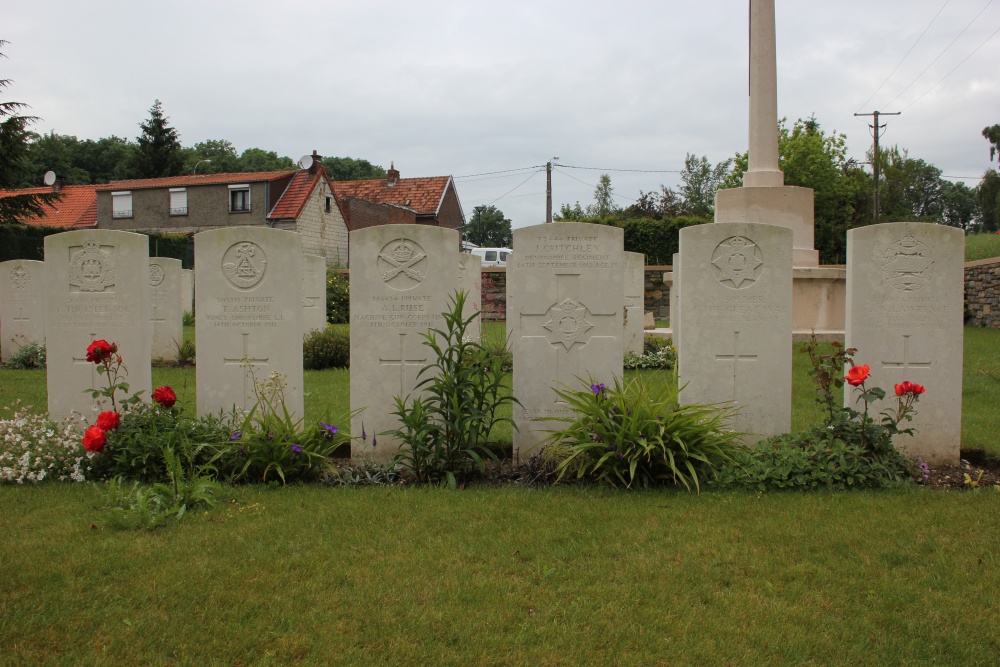 Commonwealth War Cemetery Ribecourt Railway #4