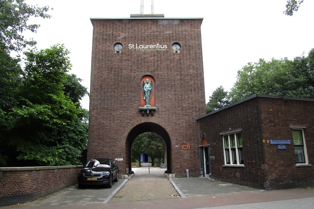 Nederlandse Oorlogsgraven R.K. Begraafplaats St. Laurentius #1