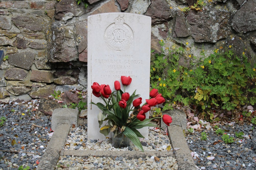 Commonwealth War Grave Montignies-sur-Roc #3