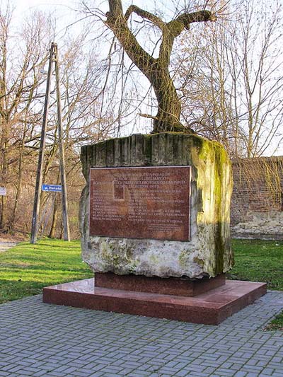Monument Gexecuteerde  Poolse Gevangenen Lublin #1