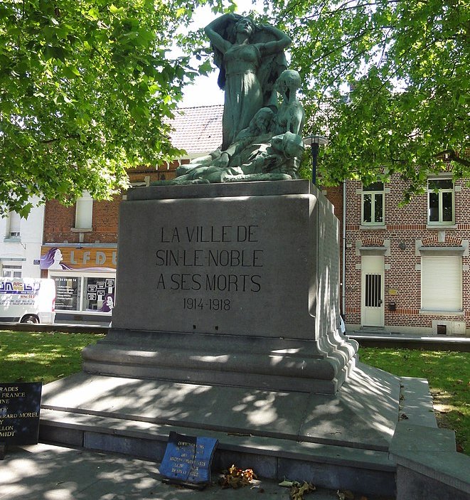 Oorlogsmonument Sin-le-Noble #1