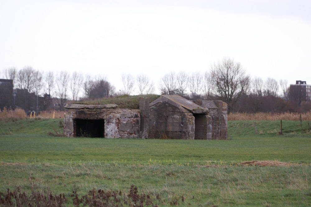 Flugfeld Bergen - Kver 452b Bunker