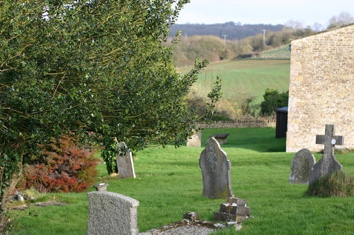 Commonwealth War Grave St Peter Churchyard #1