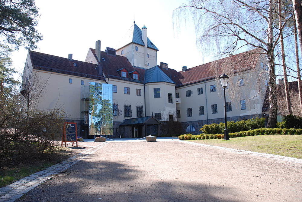 Villa Grande (Center for Studies of Holocaust and Religious Minorities)