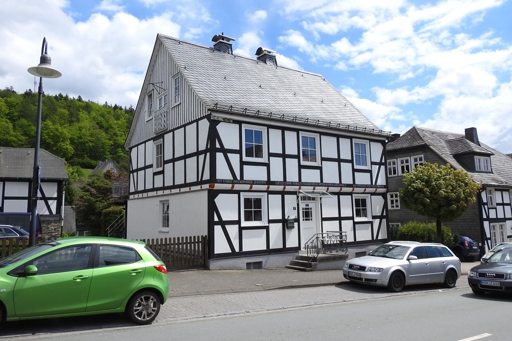 Text on House Hochstraße #2