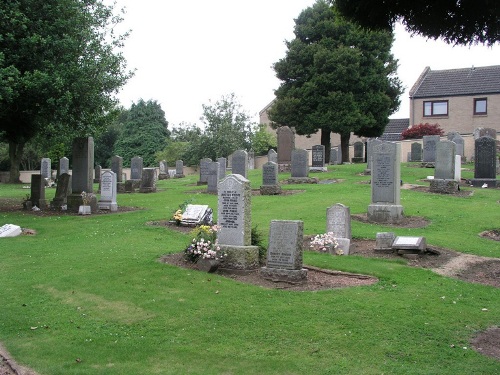Commonwealth War Graves Livingston Churchyard Extension