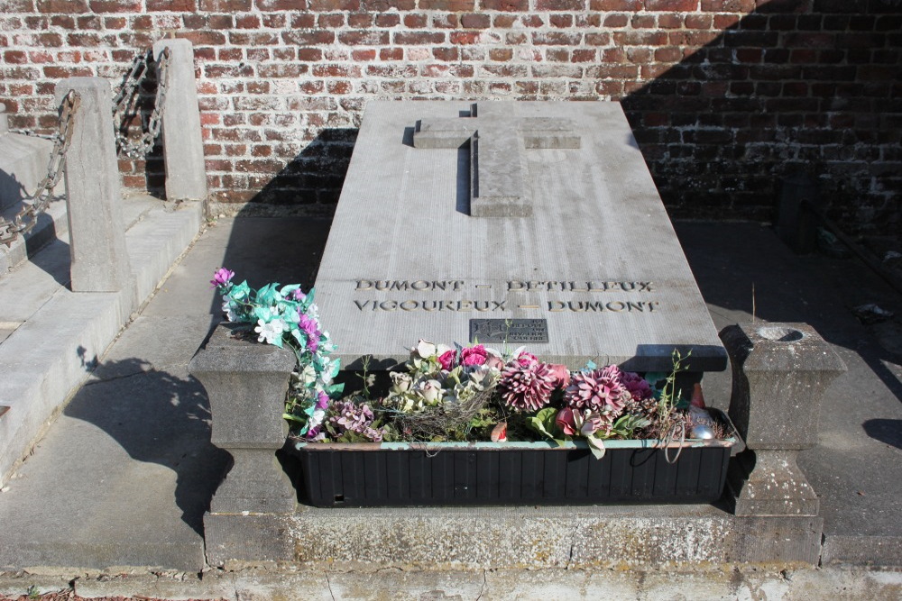 Belgian Graves Veterans Voroux-Goreux #5