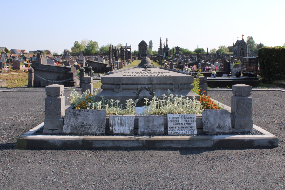 Oorlogsmonument Gesneuvelden 1914-1918 Begraafplaats Binche #1